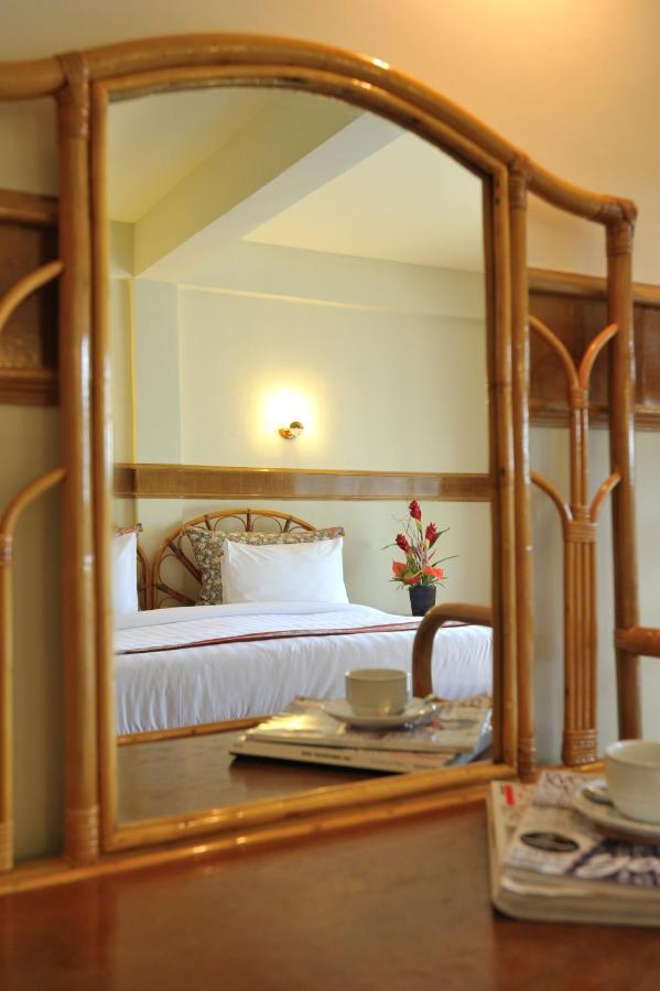 Pen Villa Hotel, Surin Beach - Sha Extra Plus Eksteriør bilde